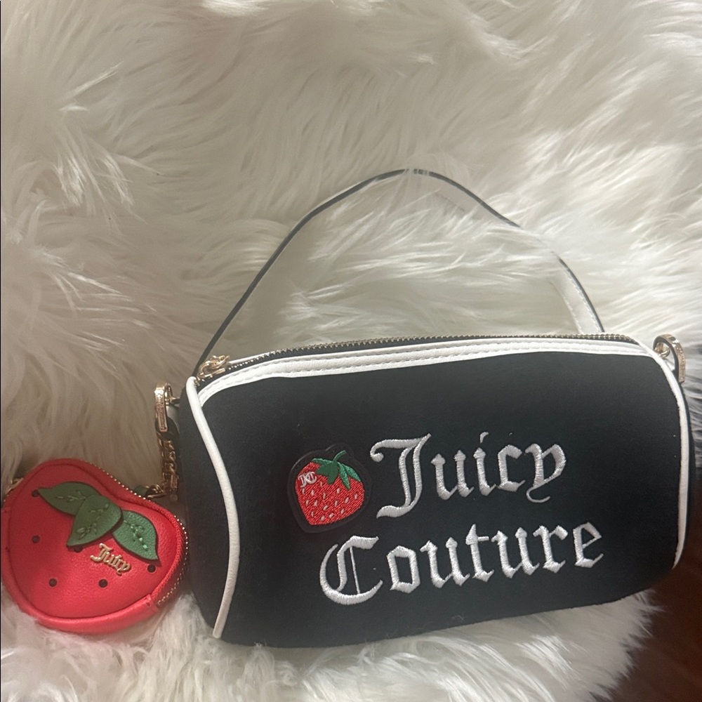Juicy couture barrel bag